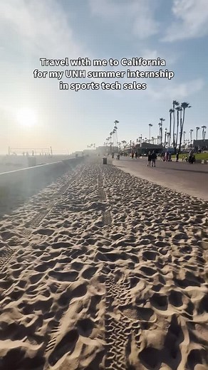 UNH Peter T. Paul College of Business and Economics on Instagram: "From tracking his own basketball stats in high school to interning for a sports startup in college, this UNH student is all about tying his passions to his professional life. 🏀 Meet Travis Kierstead ‘26, a finance major at the University of New Hampshire’s Peter T. Paul College and the president of the Paul College Professional Sales Group. This summer, Travis found the perfect internship match at SportsVisio, where he works as 