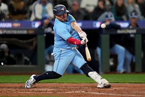 Blue Jays cruise to 13-4 win over Mariners in ALCS
