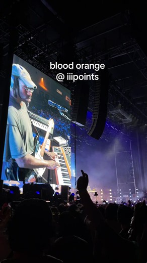champagne coast with no rain thankfully 🎵🎶 #iiipoints #miami | blond orange iii points