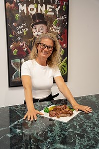 On this modern kitchen island, there are no visible burners, no heavy cooktops, and no clutter. The surface remains perfectly smooth, elegant, and functional — so much so that it can even be used for chopping vegetables, preparing ingredients, or serving food directly on top. Hidden beneath the ceramic countertop is Invisacook, an innovative invisible induction cooking system that completely redefines how a kitchen can look and function.While traditional stoves take up space and expose open flam