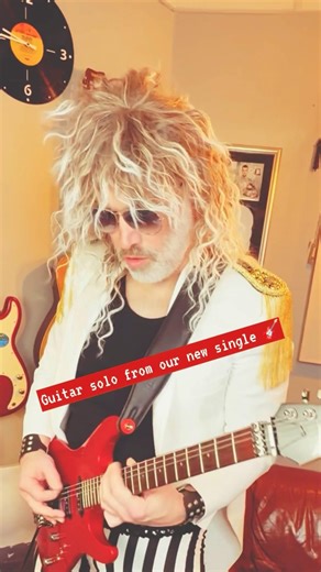 Maniac For Love – guitar solo 🎸 #Shorts #guitarsolo #rockmusic #glamrock