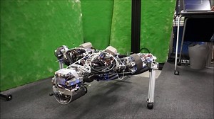 This Humanoid Robot Sweats With Its Skeleton