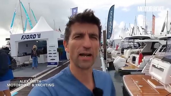3.5K views · 64 reactions | Reporting from the Southampton Boat Show, Alex Smith takes us on a tour of the Aquador 250 HT, the price of which makes her a very compelling proposition... Aquador 250 HT specifications LOA: 25ft 8in (7.83m) Beam: 8ft 8in (2.64m) Engines: Mercury 250hp V8 outboard Top speed: 38 knots Price: from €181,400 inc VAT Contact: www.aquadorboats.fi | Motor Boat & Yachting | Facebook