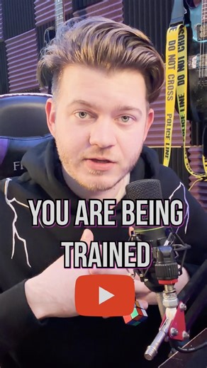 Your worst performing video just told you everything #analytics #youtubers #data