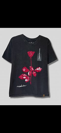 Depeche Mode - Enjoy the Silence (Music Video)