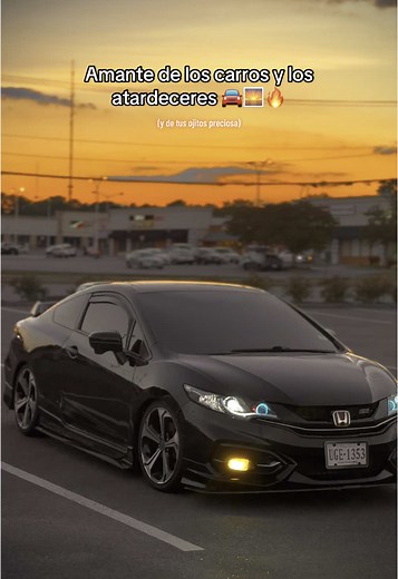 Honda Civic Si: Capturing Sunset Car Moments