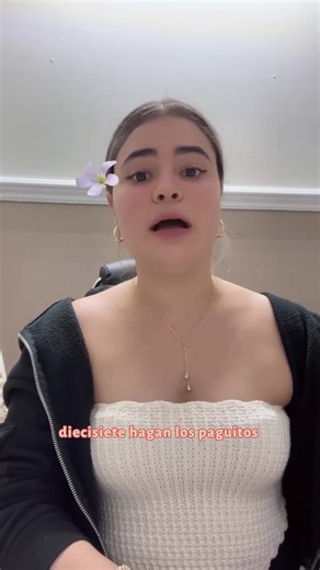 Elegant 10K Italian Gold Chain with Large Drop Pendant