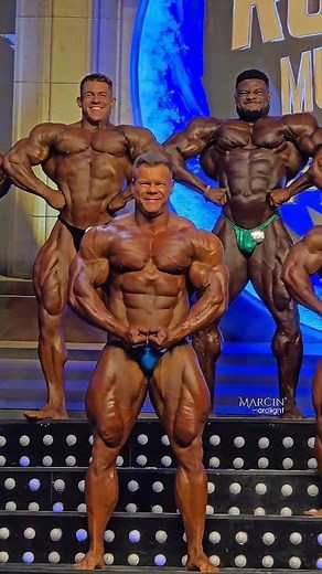 This was one hell of posedown battle @romania_muscle_fest_pro This is bodybuilding 🔥💪💯 | Bodybuilding Universe