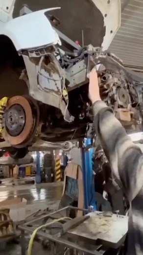 AUTODOZE.ID on Instagram: "‘5-minute engine removal’ they said 藍 - [ source: @fullsizechevytrucks] - Please DM for Credit/Removal #autodozeid #automotive #petrolhead #gearheads #cars247 #carsdaily #carlifestyle #carswithoutlimits"