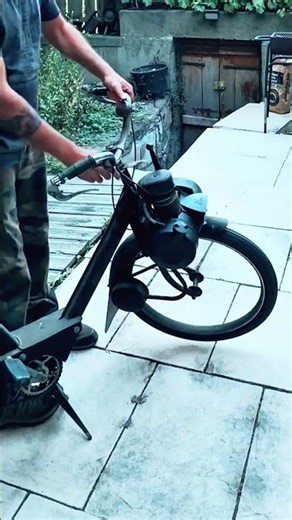 The Velo Solex 3800 from 1969’ cold start #demonbike #2stroke #2temps #solex #velosolex #Shorts