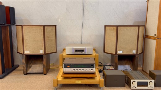 Điểm hay nhất của đ.ầu đĩa CD/DAC Marantz 15S2 không lấn át, mà dẫn dắt ampli Sansui 350A và cặp AR-LST2 chơi đúng khả năng của mình. Nhạc ra tự nhiên, không cần gồng, không cần chỉnh nhiều. Tel/zalo: 0969373639 #ThanhNganAudioSaiGon #Marantz15S2 #Sansui350A #ARLST2 | Đặng Trung Kiên