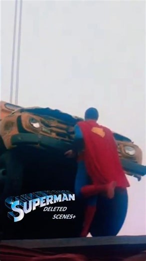 Superman saves a school bus full of children on the Golden Gate! - SUPERMAN THE MOVIE ABC-TV CUT