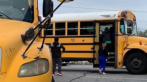 Students injured after school buses crash in Atlanta
