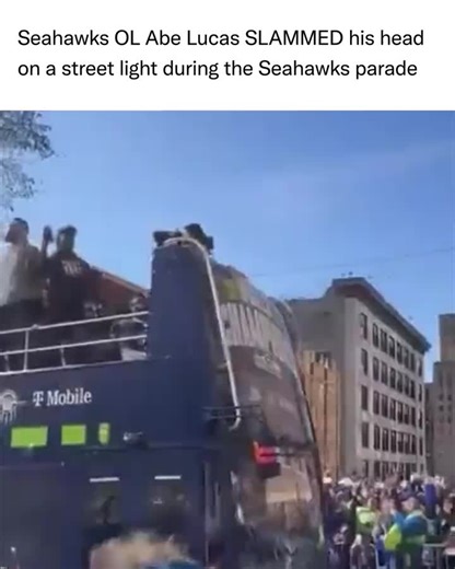 Getting CTE at the championship parade is CRAZY 😂