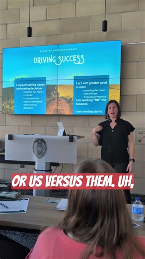 The 'we' mentality separates great leaders from mediocre ones #leadership #shorts