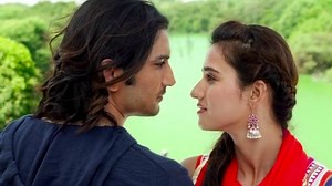 Kaun Tujhe Piano Notes - Tutorial with Chords