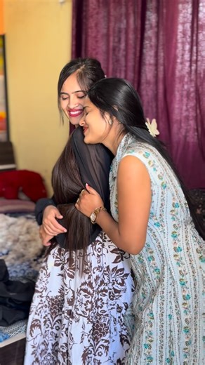 Pratiksha Phapale on Instagram: "माझ्या लग्नाची तारीख काढली बरका 😍 #minivlog #viral #marriagedate #advertising #pratikshaphapale3653"