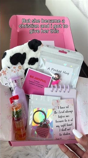 This christian themed gift box is so cute!! 😱🩷 #christiangifts #christianity #christianfaith