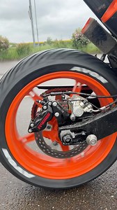 It is called dual brake system, stunt brake, etc. 😉One calliper is connected to the handbrake and the other to the footbrake. It helps to control the tricks where you can’t reach the brake with your foot 😁 | Rok Bagoros - stunt rider