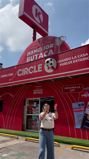 Fiesta del fútbol en Circle K: visita, fotos y sorpresas