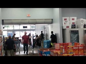 Ratchet fight at Ghetto-Mart in Erie,PA