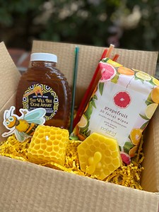Bee Gift Box, Hive Life Bee Box Subscription, Honey Monthly Gift, Spa Box From the Beehive - Etsy