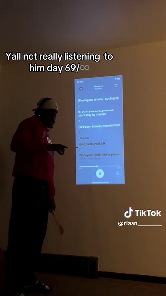 Riaan on TikTok