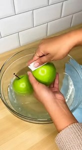 Make Your Own Glow-in-the-Dark Candy Apples Ingredients: 6 large apples (Granny Smith or Fuji work best) 2 cups granulated sugar 3/4 cup light corn syrup 1/2 cup water 1 teaspoon red food coloring (or any neon food coloring you like) 1 teaspoon green food coloring 1 tablespoon powdered tonic water (for glowing effect under black light) 1/2 teaspoon vanilla extract 6 wooden sticks (or popsicle sticks)​ Directions: Prepare apples: Wash and dry apples thoroughly. Insert a wooden stick into the top 