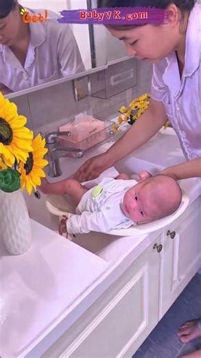 Infant Butt Washing Tool Make Baby Cleaning Easier After Every Diaper Change #BabyCare