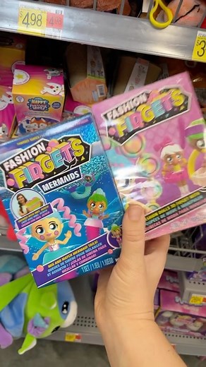 Do you ever feel the urge to organize stores? 😅 #mrsbench #mrsbenchfidgets #fashionfidgetdolls | Fidget Toys Plus