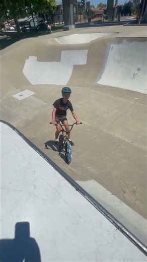 Half pipe ￼
