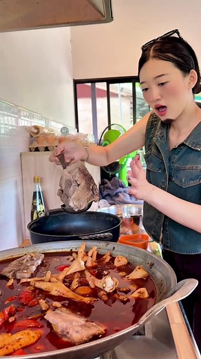 ขนมจีนน้ำเงี้ยวเมนูอร่อยที่ต้องลอง