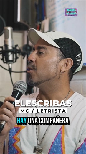 Ébolaplay Audiovisual on Instagram: "🎙️ ¿SABÍAS QUE UN CASSETTE CAMBIÓ LA VIDA DE ELESCRIBAS? Así comienza el capítulo 1 de "@desdelabase_podcast , nuestro nuevo podcast de Hip Hop y Rap Nacional. @elescribas revela cómo una compañera de colegio le pasó un cassette que transformó su destino. Una historia de amor por el rap que comenzó con cinta magnética y termina aquí, décadas después. 👉 DALE PLAY AL CAPÍTULO COMPLETO DESDE EL CANAL DE YOUTUBE DE ÉBOLAPLAY AUDIOVISUAL #podcasthiphop #hiphopch