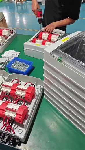 #solarenergy #renewableenergy #solarcomponents #energystorage #energystorage #pvcombinerbox #electricpower | yanni Wang