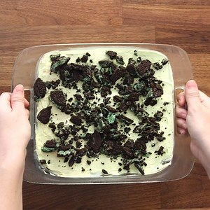 RECIPE Time: Mint Oreo ice cream cake | Insider Dessert