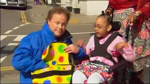 Something Special - Mr Tumble - S4E03 - Shop For School
