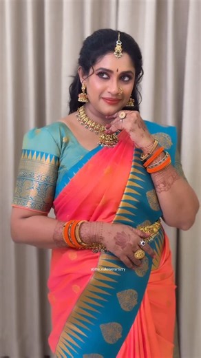 Abitha | Gorgeous @meerakrishnaofficial 🧡 Navaratri Day-7✨ Saree @_sindhufashions_ Mua @abitha_makeoverartistry Photographer @mr.b.photography_... | Instagram