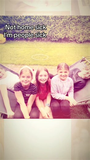 @eva ୨୧ @emilyy 💐♥️👸 @mollie ꨄ︎' @𝐟𝐥𝐨💘 @layla @Reanna 🩵💙🎫⭐️✨🌆✈️ I love you guys soo much I’m sorry I don’t have that many pics with everyone but I miss everyone sm I can’t explain @mᥲrᥡ💫