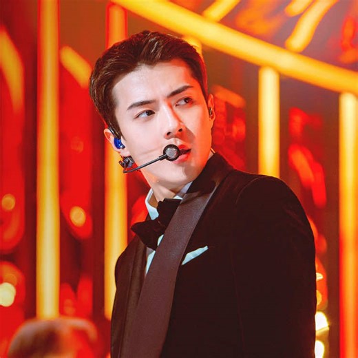 SEHUN 🫧 160326 WAITT WHATT??? SEHUN JUST SHARED THIS ON HIS BUBBLE??!!! LIKE SERIOUSLY HIS VOCAL SOUND SO AMAZING!!???? HELP ME IM SHAKING!!!! VOCALIST OH SEHUN OMG 😭😭😭😭😭😭 #SEHUN #세훈 #EXO @EXO