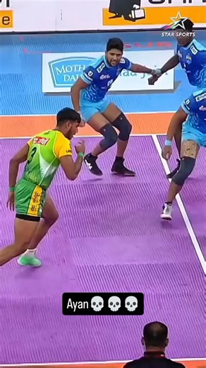 kabaddi lover ❤️ on Instagram: "#日本 #テクノロジー #イノベーション #グリーンエネルギー #未来技術 #知識 #知ってますか #技術事実 #持続可能なエネルギー #発明 #トレンド 日本は圧力電気磁器を使用して電気エネルギーを歩行に変換します。これらの磁器レンガは、歩行のエネルギーを捉えます。歩くと、体重と動きによって磁器に圧力がかかります。磁器はわずかに曲がり、これにより機械的応力が生じます。セラミックタイル内の加圧された材料が、この応力を電気エネルギーに変換します。一歩ごとに少量の電荷が発生しますが、数百万歩を組み合わせると、駆動するのに十分な電力を生成できます。 LEDライト、デジタルディスプレイ、センサー。涩谷駅のような混雑した場所では、1日約240人が利用します。このシステムは10万歩に貢献しています。この電気は貯蔵またはすぐに使用することができ、従来の電源への依存を減らし、持続可能な都市インフラをサポートします。この方法は、日常の活動を利用可能な再生可能エネルギーに変換します。 #日本 #知好 日本は圧力電気磁器を使用して電気エネルギー