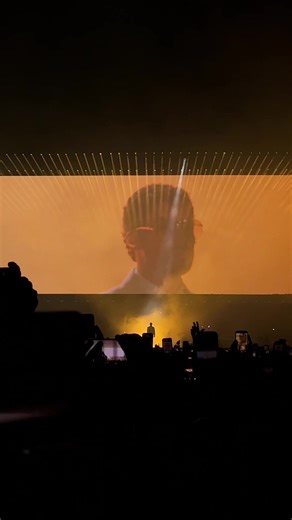 Bad bunny intro #badbunny #sydney #dtmfbadbunny