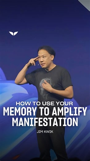 Your memory isn’t just for the past. It’s a tool for creating your future. What Jim Kwik just showed at the Manifesting Summit flips the script. Because your nervous system doesn’t know the difference between memory and imagination. And when you lock it in like a memory, your brain starts to believe and act as if it’s real. #NeuroManifestation #MemoryTraining | Mindvalley