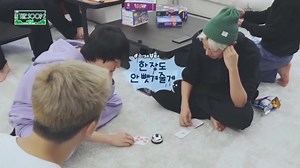 [🎥] BTS IN THE SOOP — EP. 5 🌳 Lo re bueno que es Jin en ese juego jajaja la reacción de J-hope 🤭😂 ❝𝙀𝙨𝙩𝙖𝙢𝙤𝙨 𝙚𝙣 𝙗𝙪𝙨𝙘𝙖 𝙨𝙩𝙖𝙛𝙛, 𝙨𝙞 𝙩𝙚 𝙞𝙣𝙩𝙚𝙧𝙚𝙨𝙖 𝙚𝙣𝙫𝙞𝙖𝙣𝙤𝙨 𝙢𝙚𝙣𝙨𝙖𝙟𝙚 ❞ 🍓 𝓛𝓸𝓿𝓮 𝓼𝓽𝓻𝓪𝔀𝓫𝓮𝓻𝓻𝔂_𝓜𝓪𝓮𝓵𝔂 🍓 | 𝑯𝒐𝒔𝒆𝒐𝒌𝒊𝒆'𝒔 𝑳𝒐𝒗𝒆