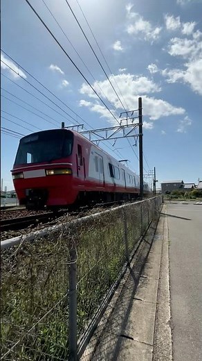 名鉄1800系➕1200系8両編成快速特急新鵜沼行き名鉄3500系➕3100系6両編成準急中部国際空港行き✈️#名鉄電車 #鉄道好きな人と繋がりたい #電車