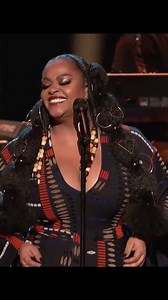 When Jill Scott serenades you… #Golden ✨❤️#NAACPImageAwards | NAACP Image Awards