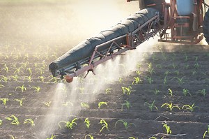 Nitrogen pollution from farming lingers for decades