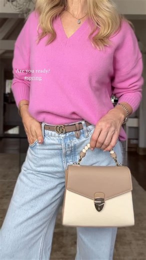 Sarah Boyce on Instagram: "This is making me all kinds of excited for Spring! 100% wool and the perfect slouchy shape 💕 And can we take a moment for this beautiful bag - the Mayfair Bag from @aspinaloflondon is just so classic. Such an iconic design and super quality. This is the medium size and it comes in an amazing array of colours and designs! I’ve linked everything in Stories and my February Highlight ✨ Outfit Details: Jumper @zara Hugh Jeans @aninebing Boots @thisiswhistles Bag @aspinalof