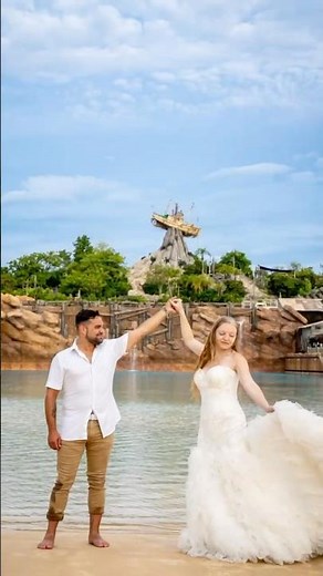 Disney Lets Brides Trash the Dress in a Water Park 💦👰 #DisneyWedding #TrashTheDress #TyphoonLagoon