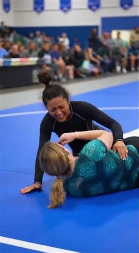 Mutual Collapse | Girls mud wrestling | girs fight in mud #mudwrestling #swimming #girls