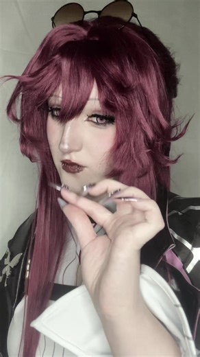 omg is that kafka from fortnite #kafka #kafkacosplay #honkaistarrail #kafkahonkaistarrail #cosplay